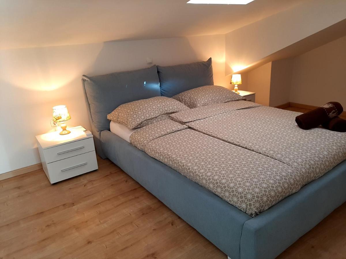 Red Rose Apartment Portorož Extérieur photo