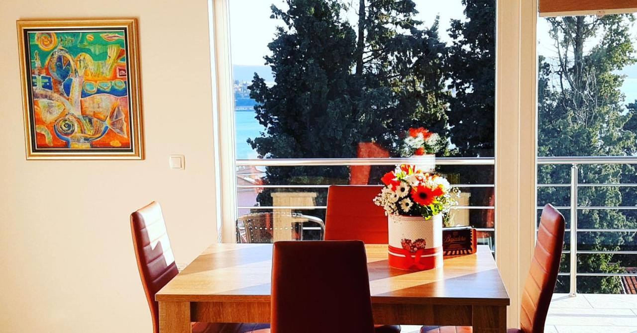 Red Rose Apartment Portorož Extérieur photo